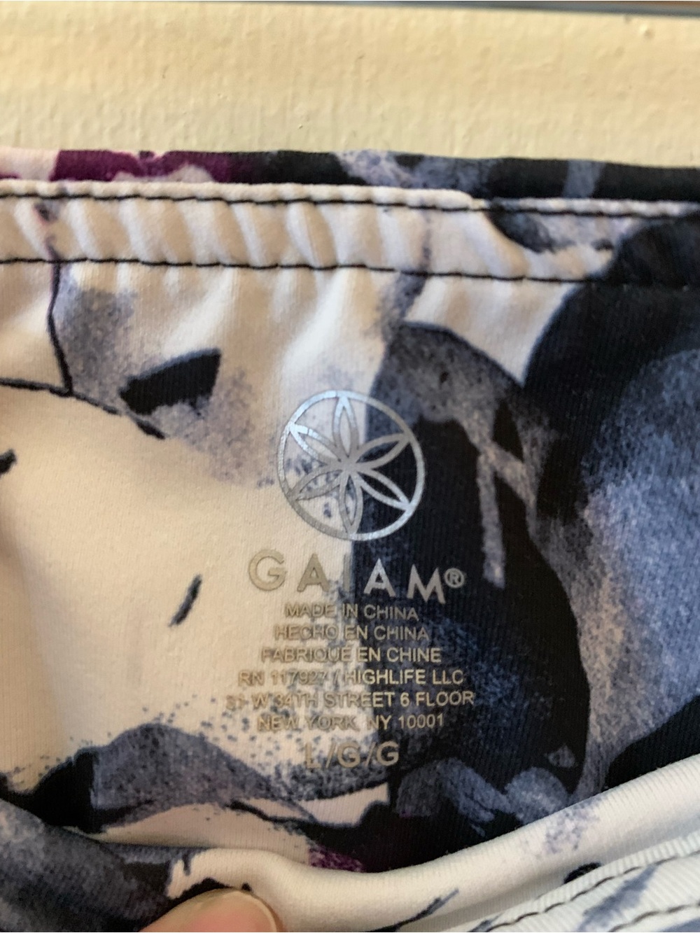 Women’s Floral Print Active Capri Leggings with pocket - White, Black & Purple - Picture 4 of 4